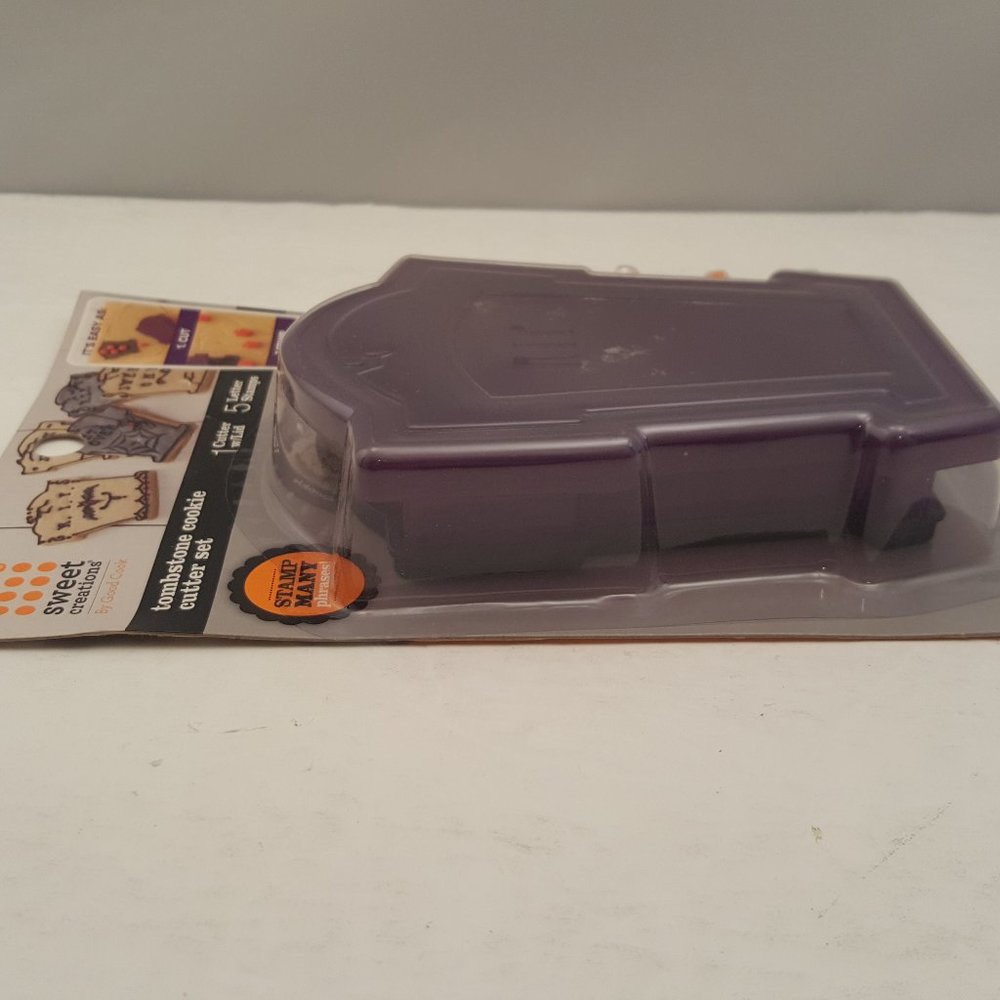 SWEET CREATIONS Tombstone Cookie Cutter Set w Lid & 5 Letter Stamps - Picture 4 of 7